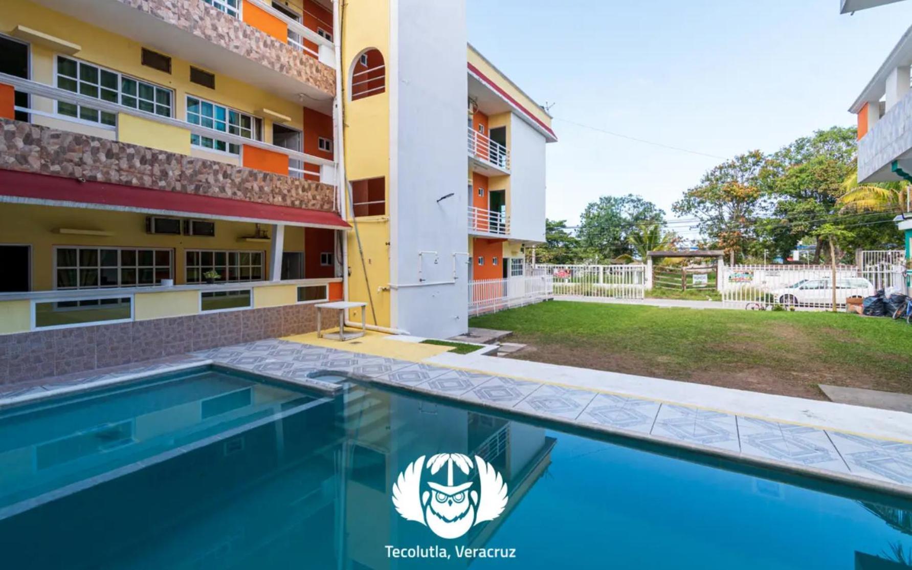 Hotel Villas De Plan เตโกลูตลา ภายนอก รูปภาพ